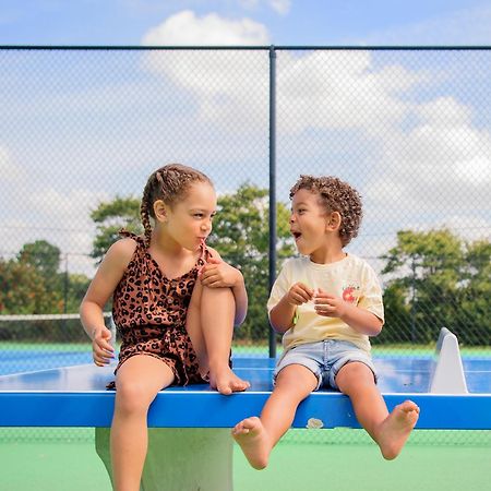 RCN Vakantiepark de Potten Offingawier Bagian luar foto