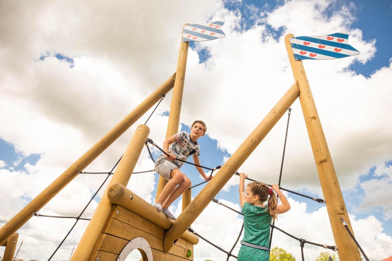 RCN Vakantiepark de Potten Offingawier Bagian luar foto