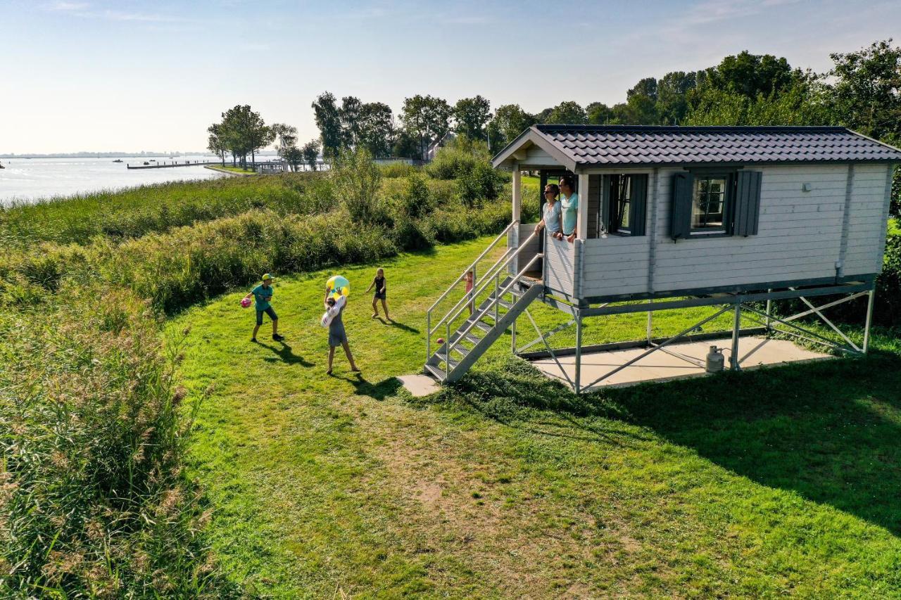 RCN Vakantiepark de Potten Offingawier Bagian luar foto