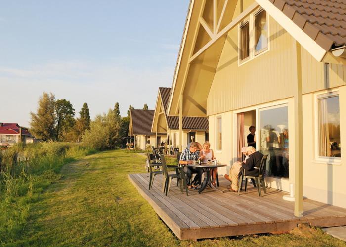 RCN Vakantiepark de Potten Offingawier Bagian luar foto