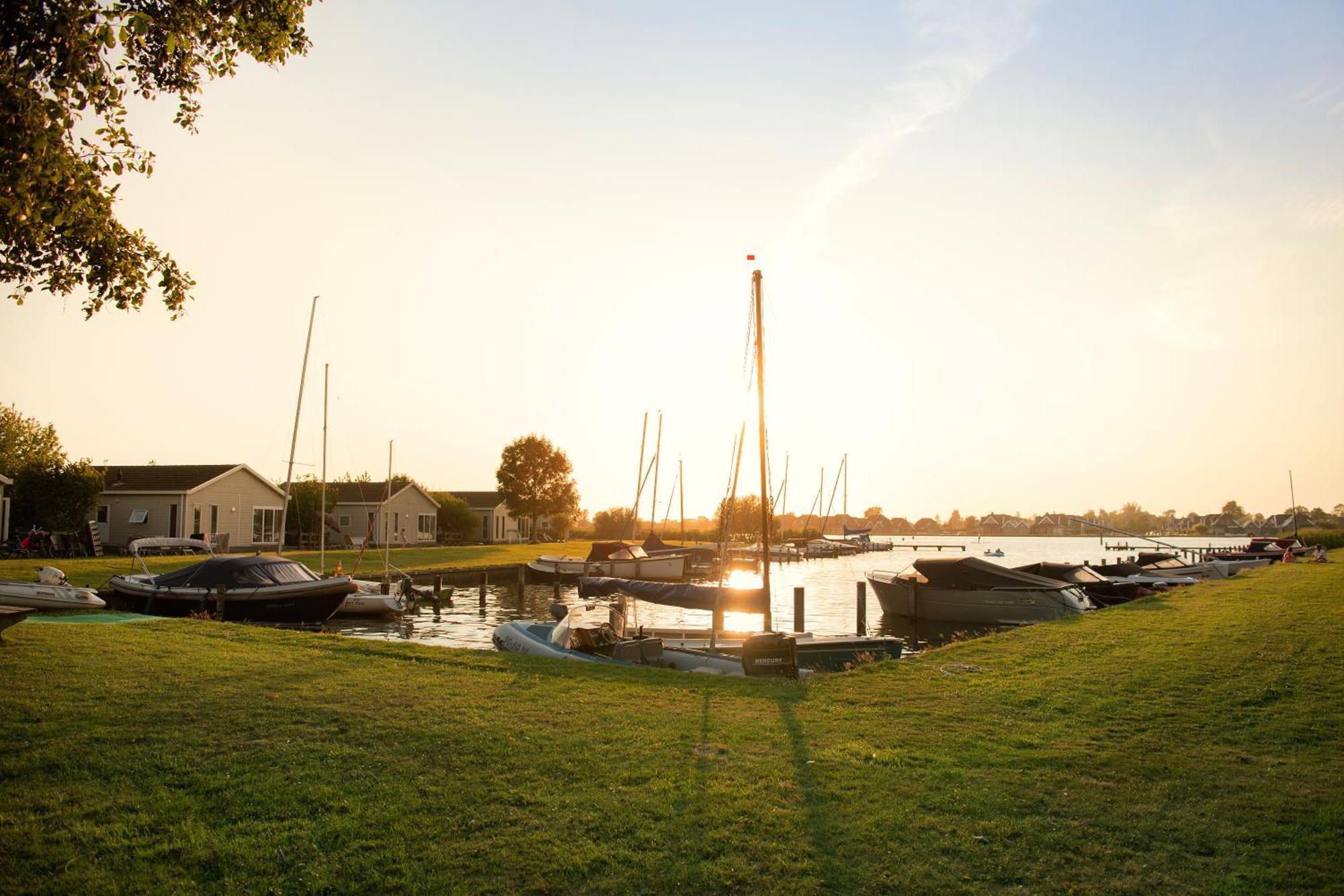 RCN Vakantiepark de Potten Offingawier Bagian luar foto